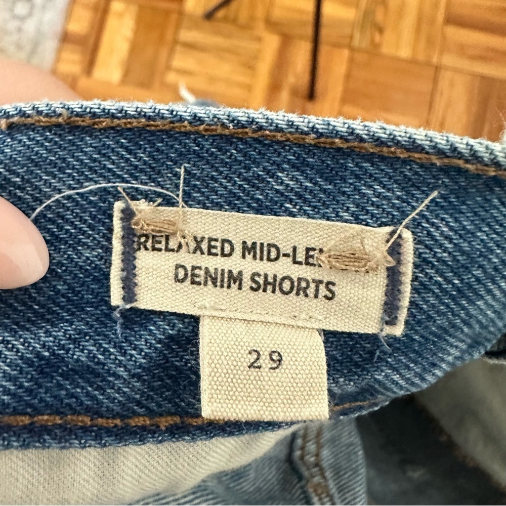Madewell Relaxed Mid Length Blue Denim Shorts High Rise Medium Wash Raw Hem 29 - Picture 6 of 6